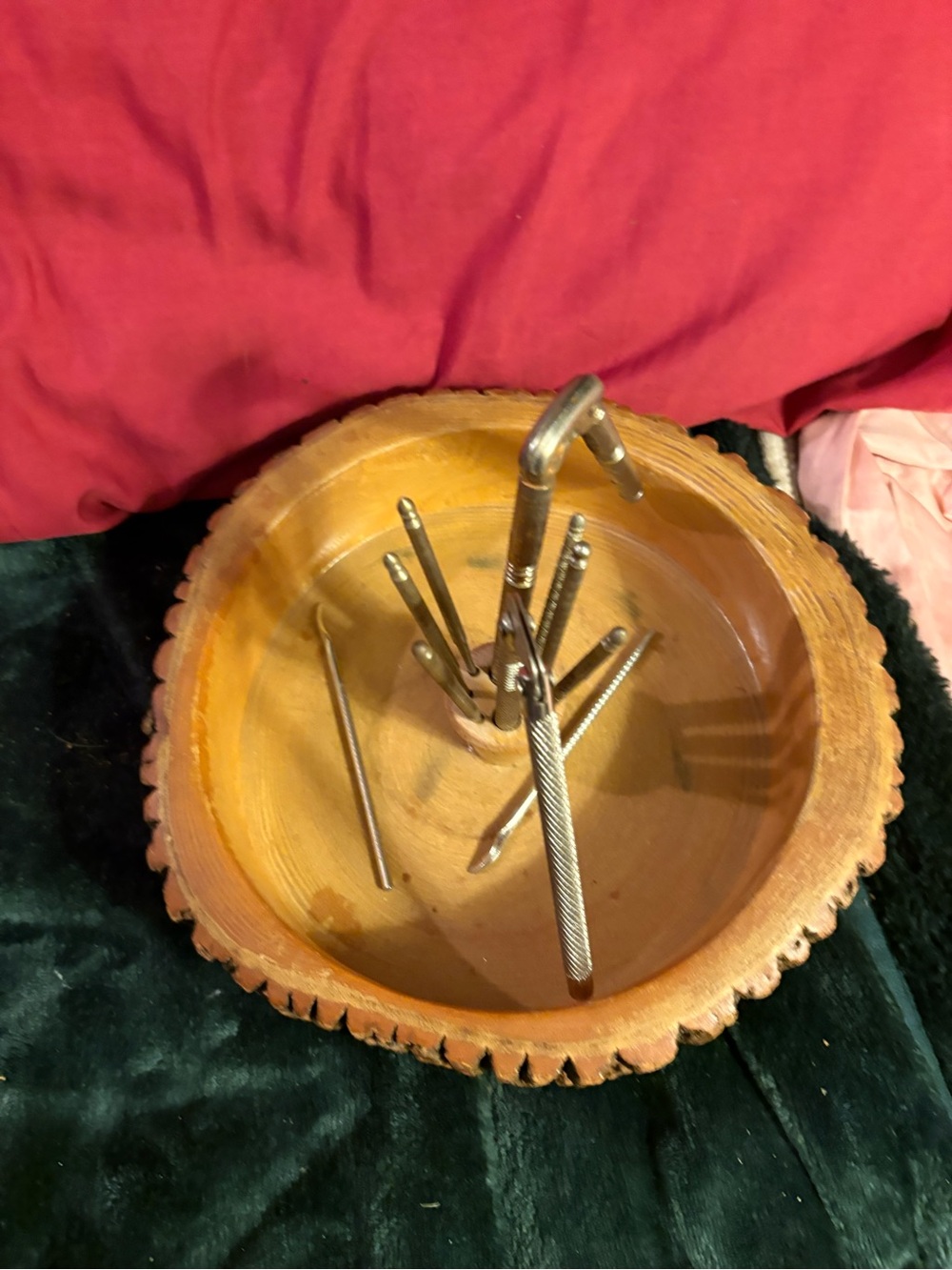 Vintage Elwood Rustic-ware wooden nut bowl set.